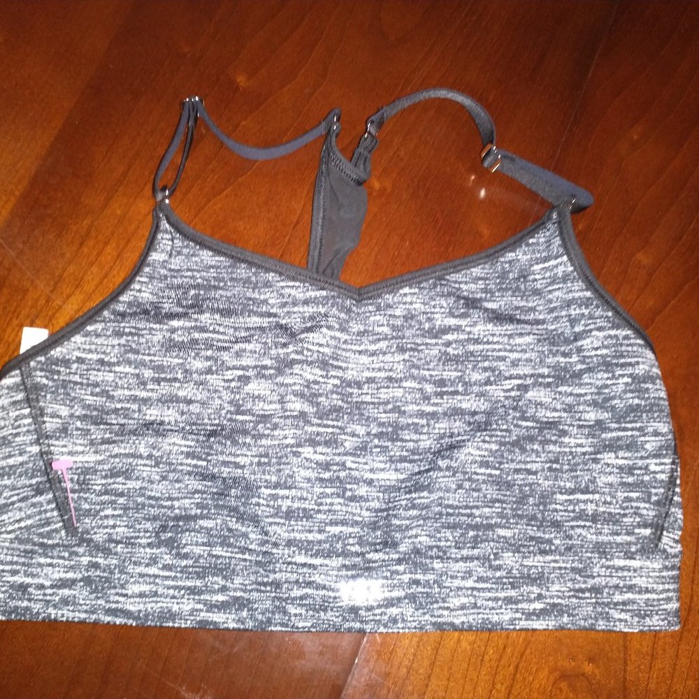 VS SPORT BRA..... EUC